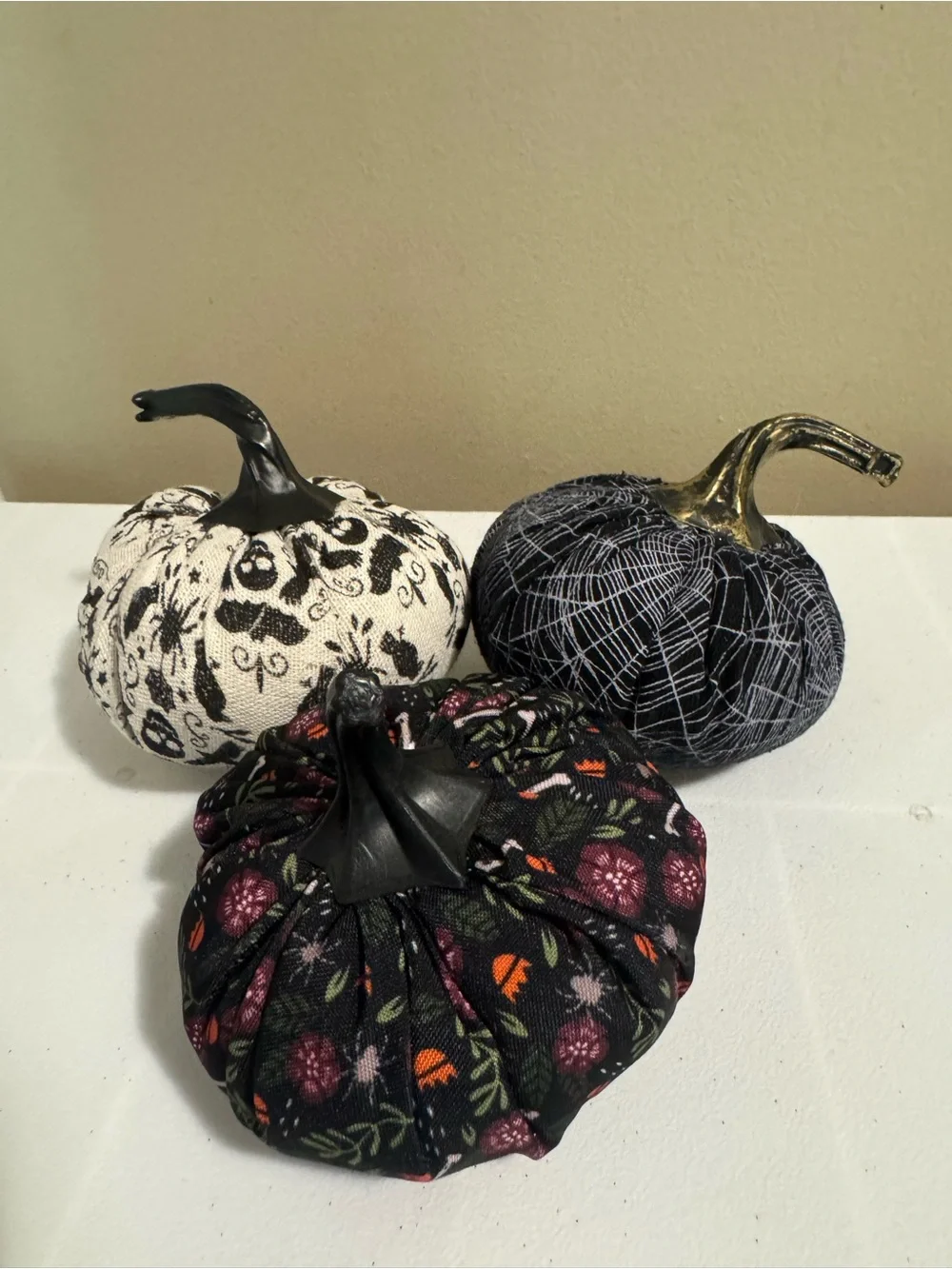 Fall Decorative Bundle Of 3 Small Plush Pumpkins